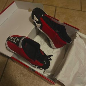 Jordan 14 “GYM RED” size 9.5